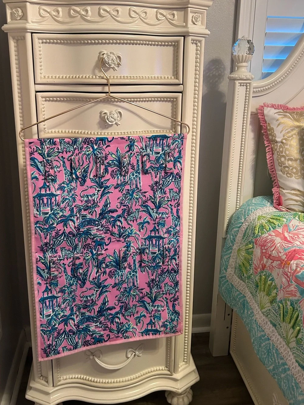 Lilly Pulitzer hanging “Out of office” organizer for jewelry or cosmetics